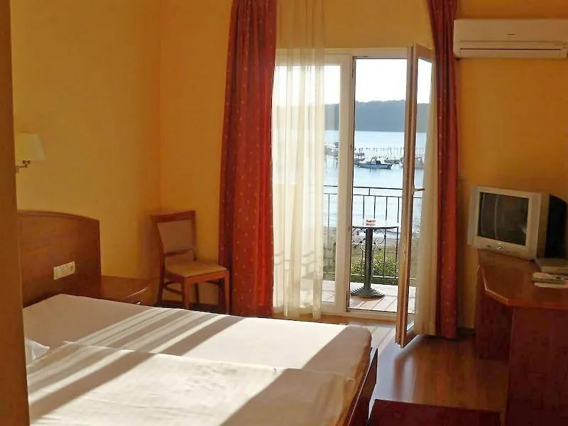 Villa Tamaris Palit Hotel